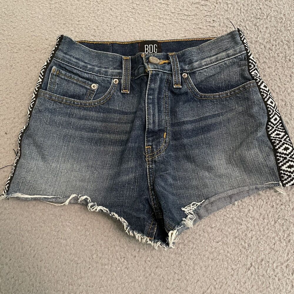 BDG Urban Outfitters Girlfriend High Rise Shorts with Side Embellishment Size 26
